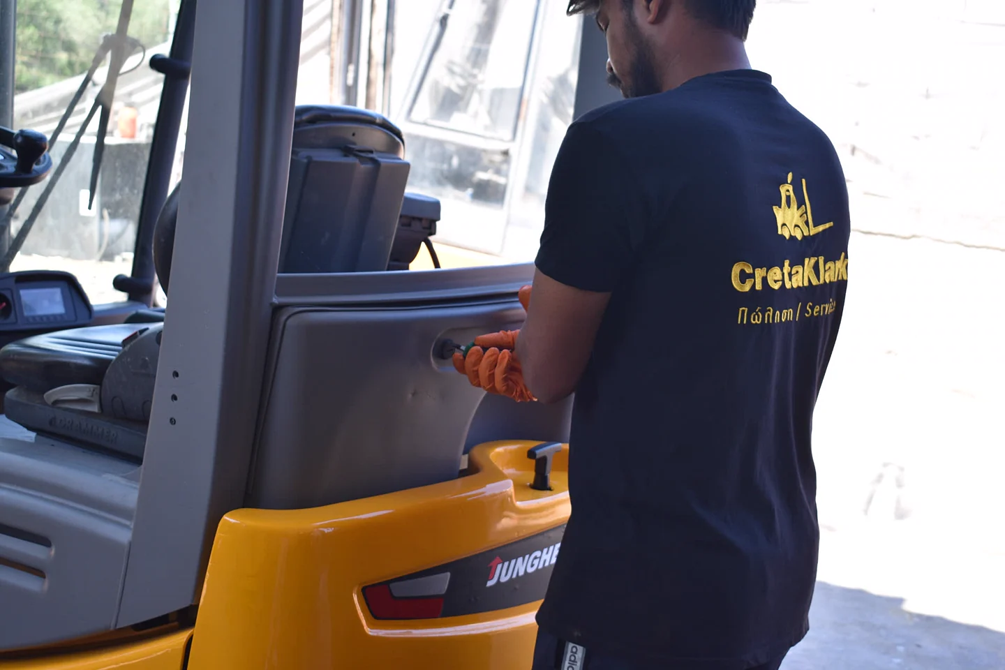 Κινητό συνεργείο για ανυψωτικά