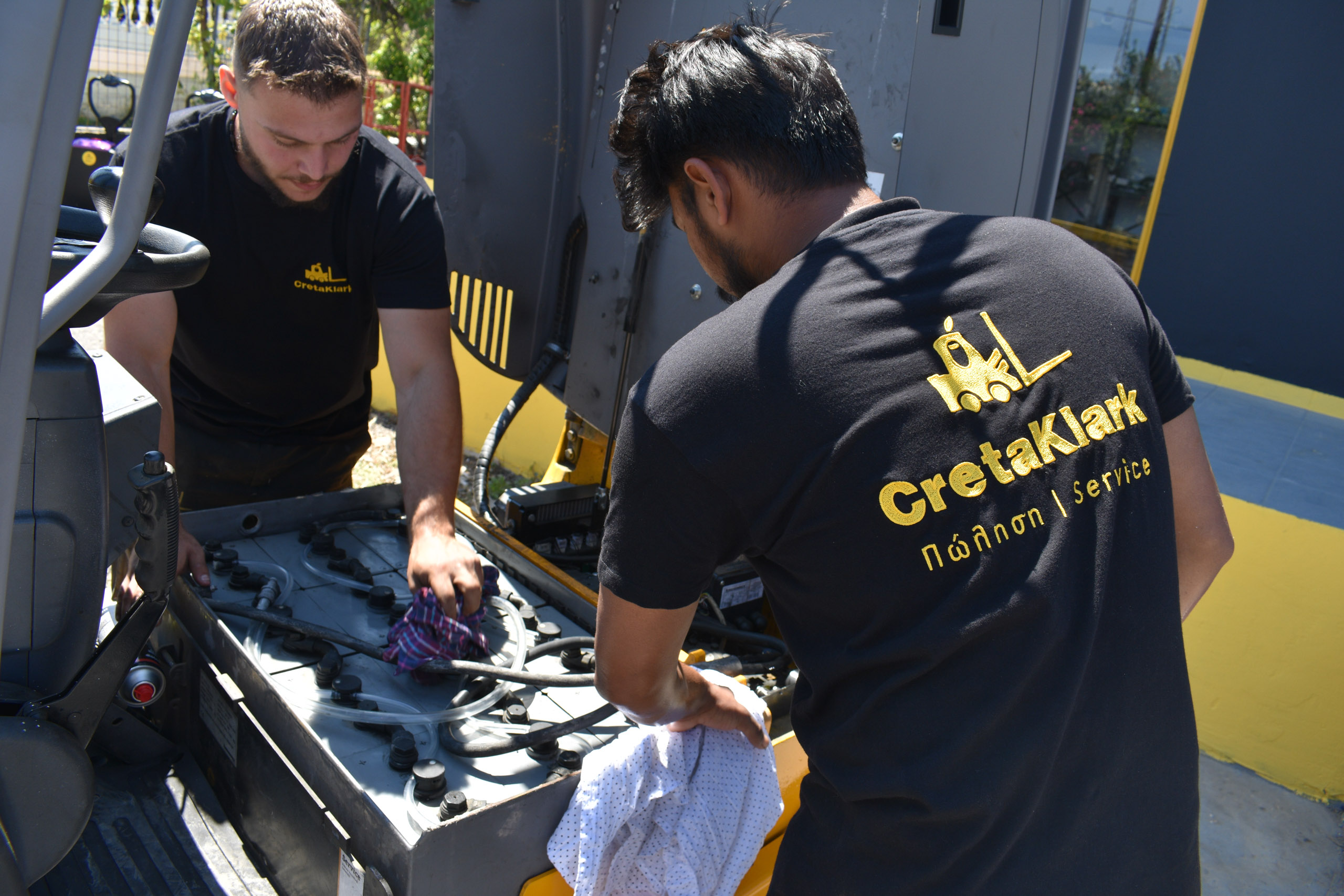 Contact Cretaklark